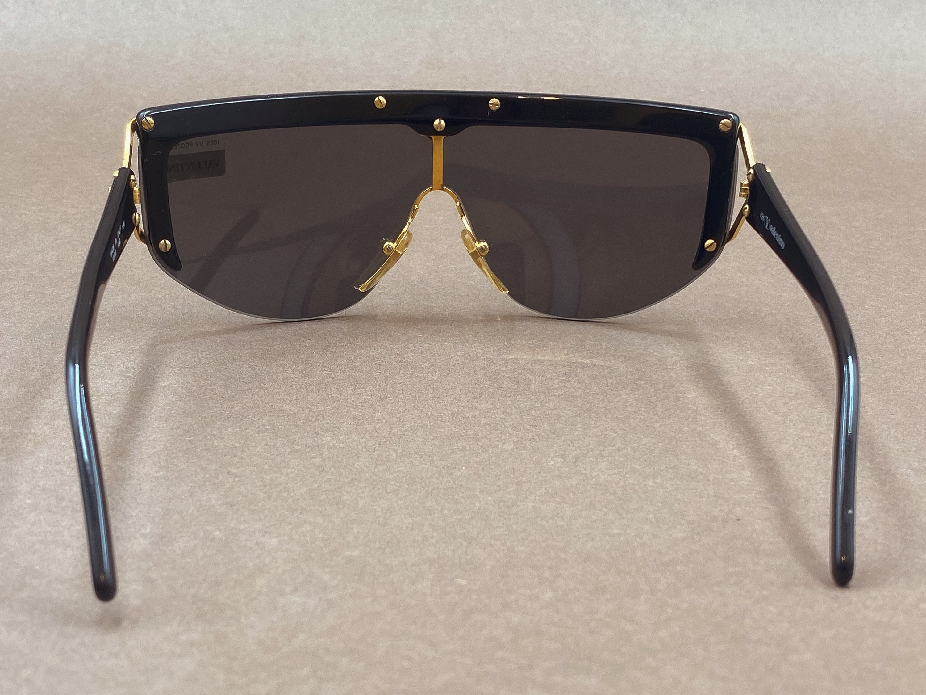 Valentino V568 80s vintage shield sunglasses