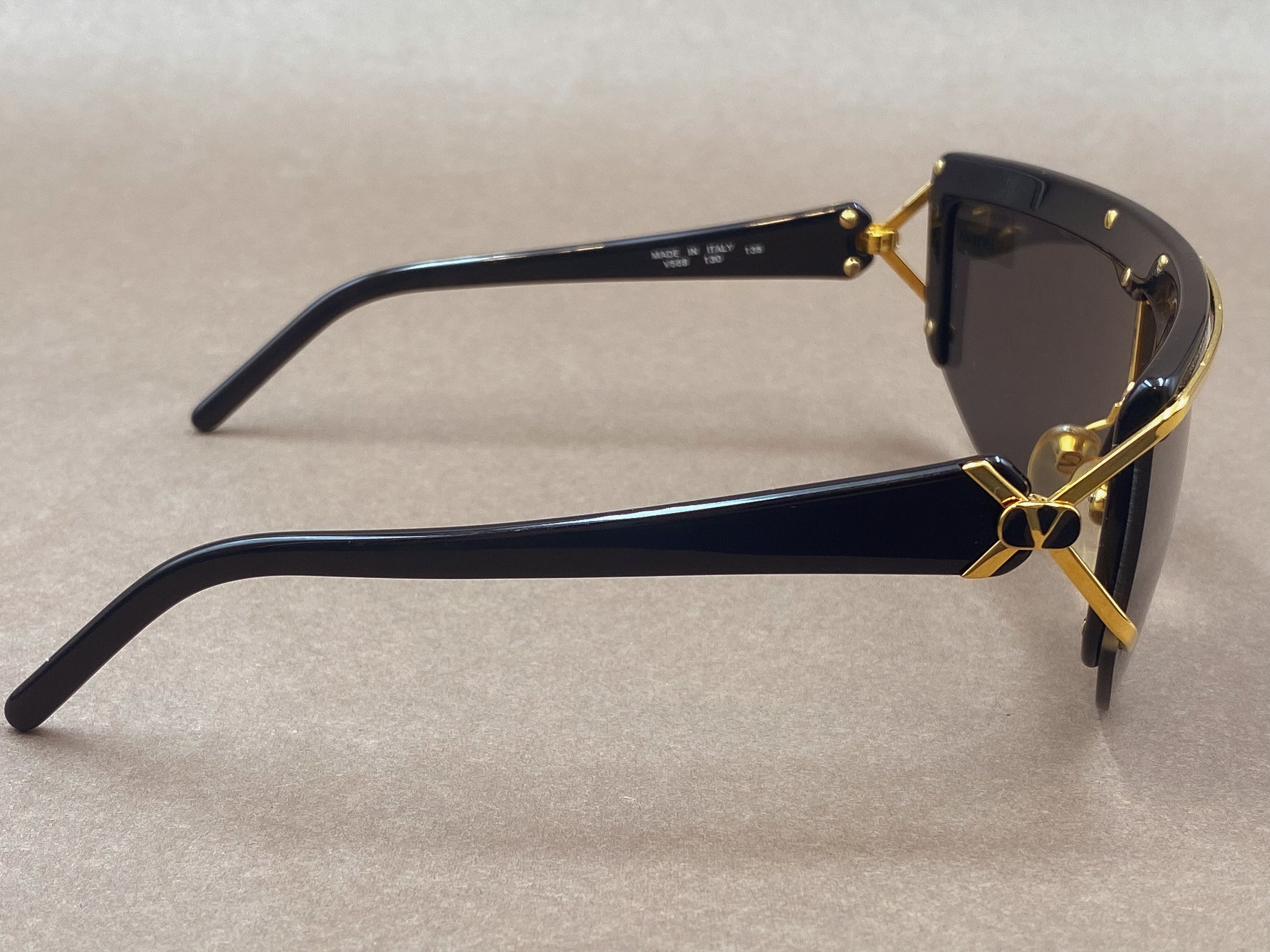 Valentino V568 80s vintage shield sunglasses