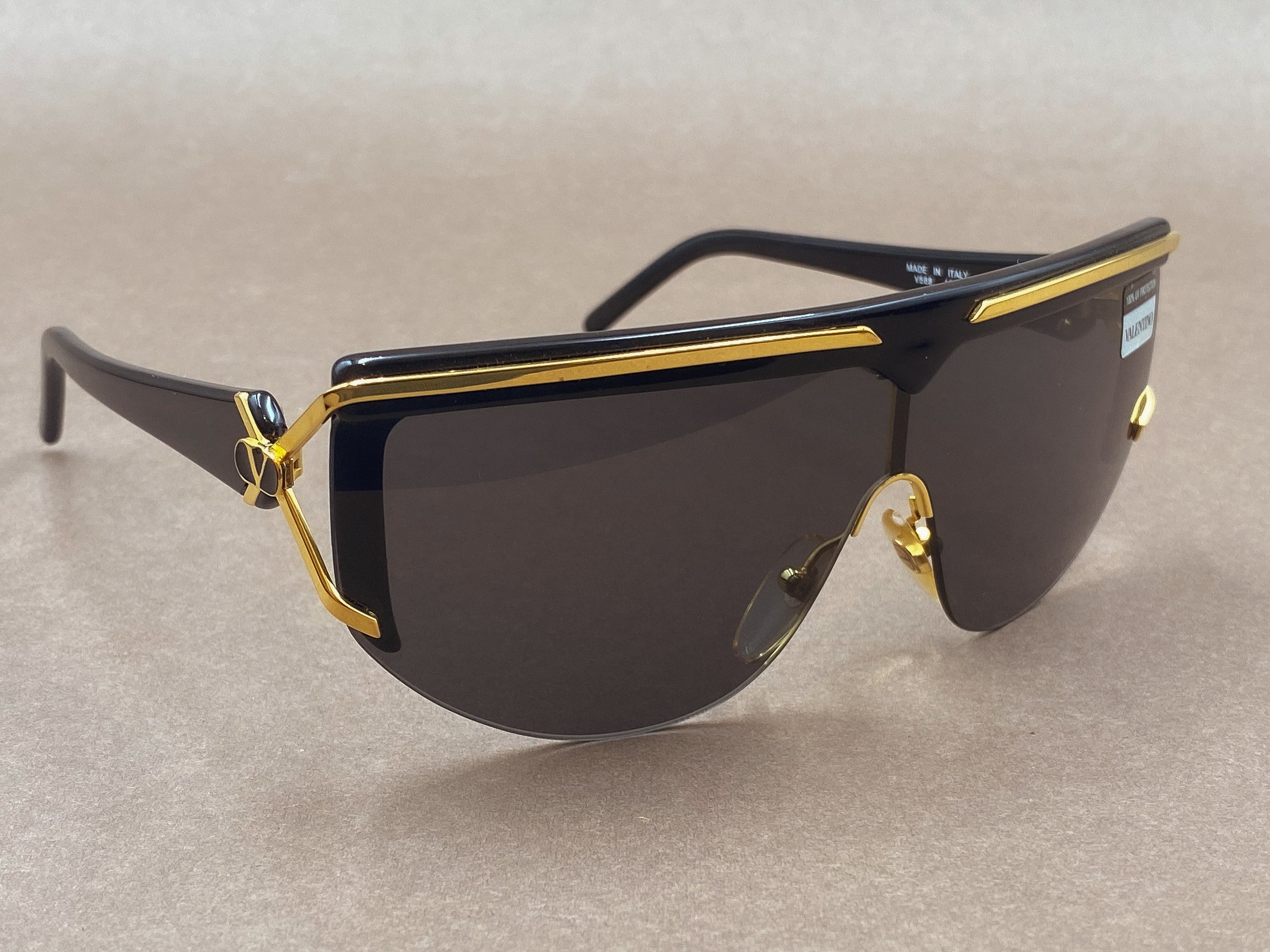 Valentino V568 80s vintage shield sunglasses