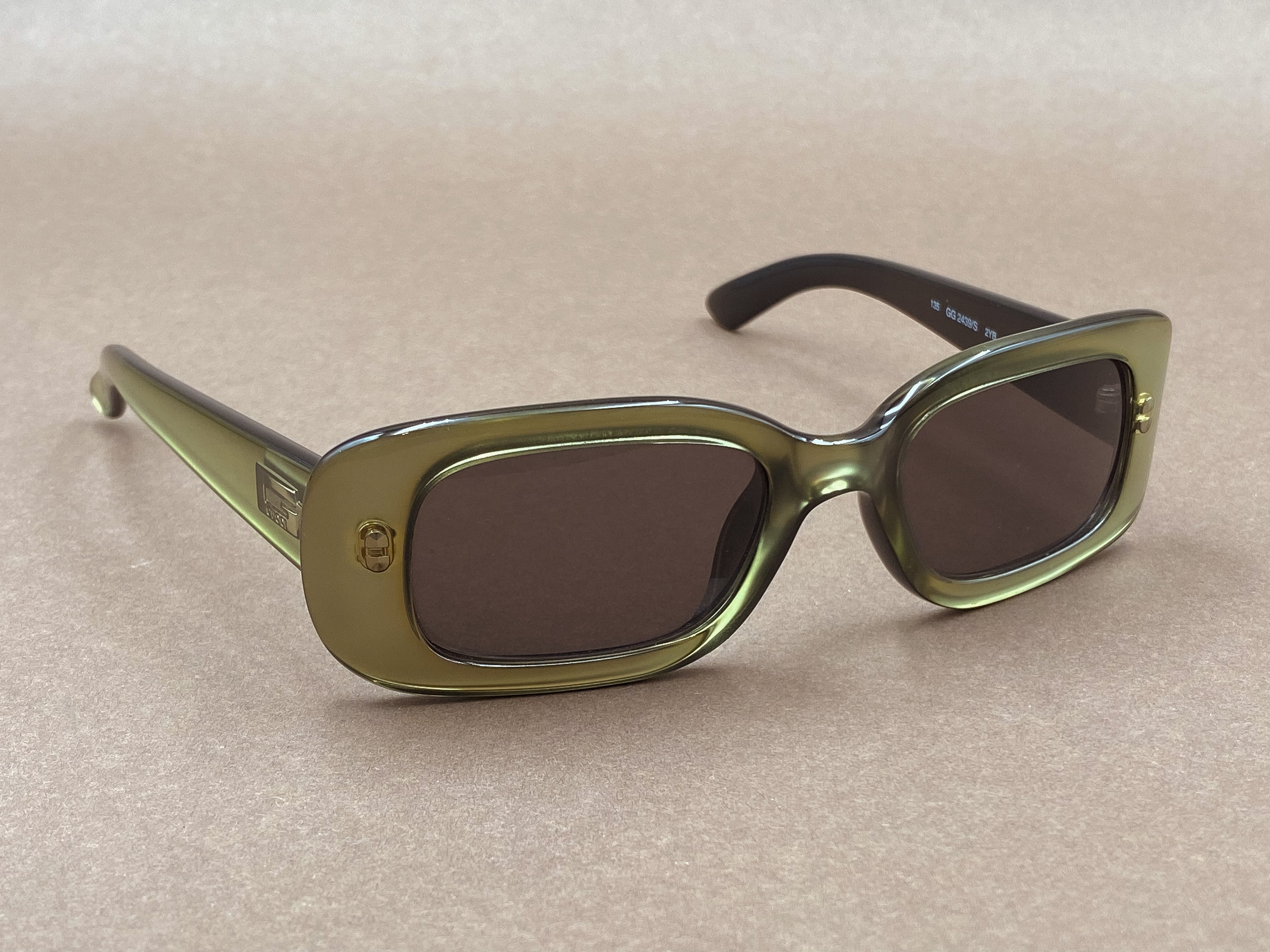 Gucci GG 2439/S 90s vintage sunglasses