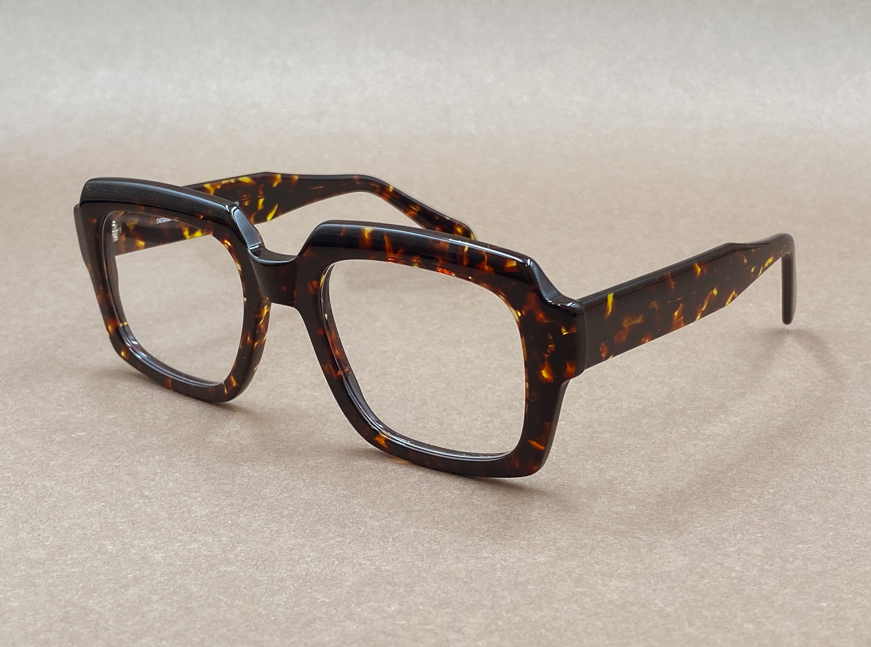 Preciosa 930 handmade glasses