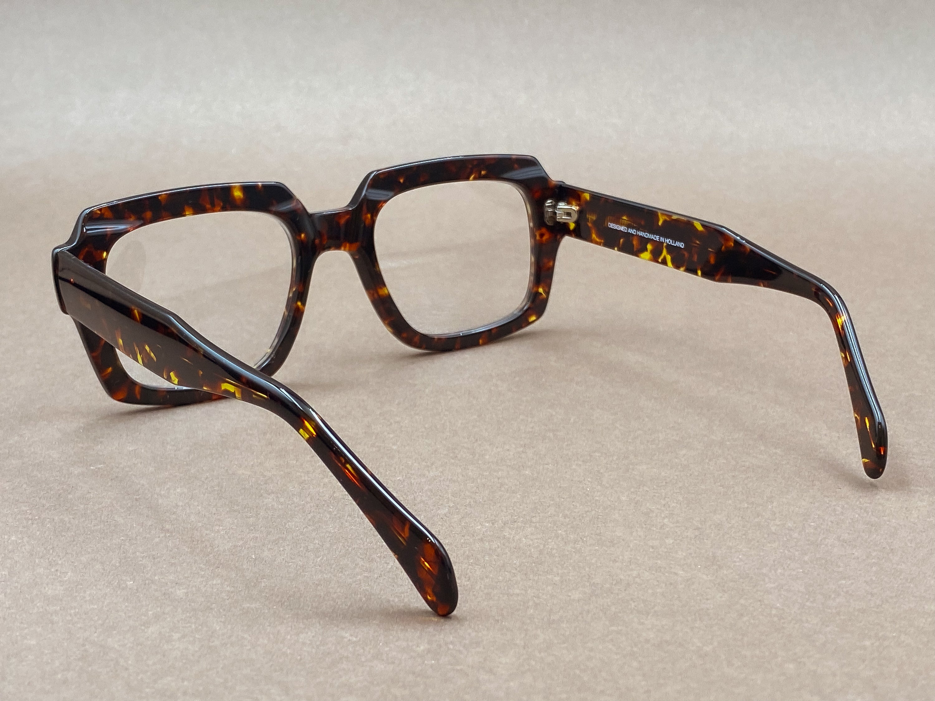 Preciosa 930 handmade glasses