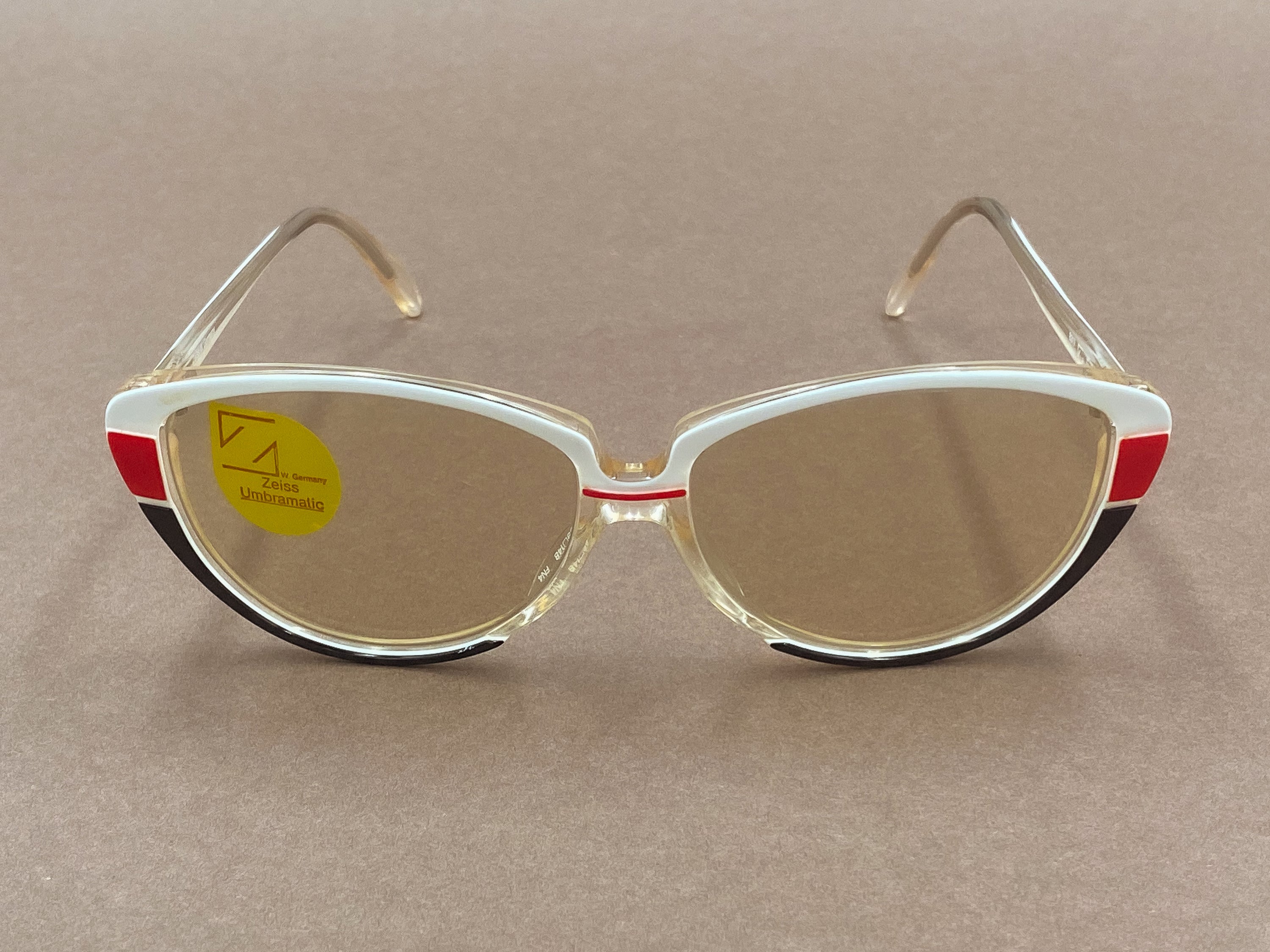 Zeiss 8317 Umbramatic ladies sunglasses