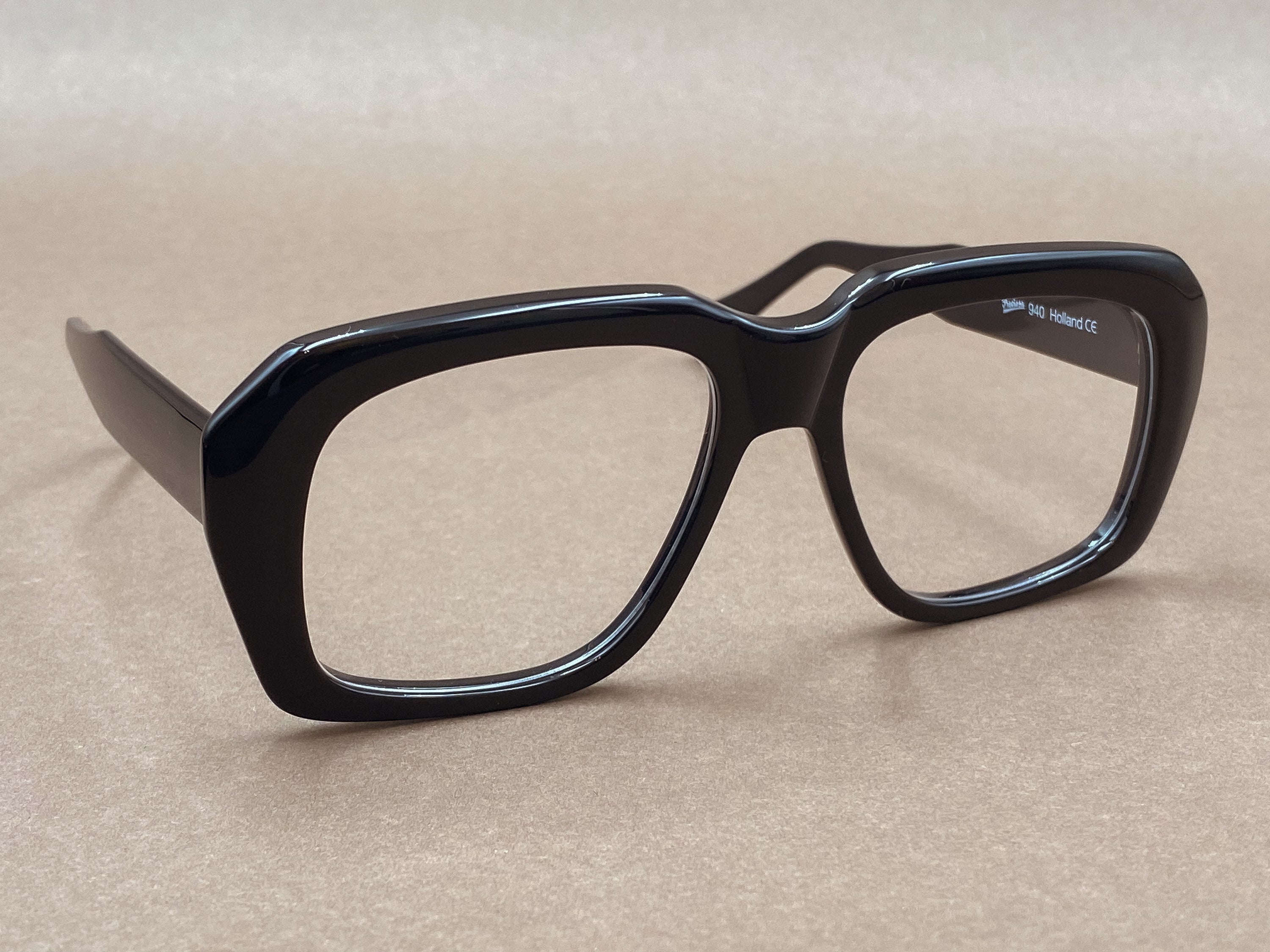 Preciosa 940 Ultra Goliath I iconic glasses